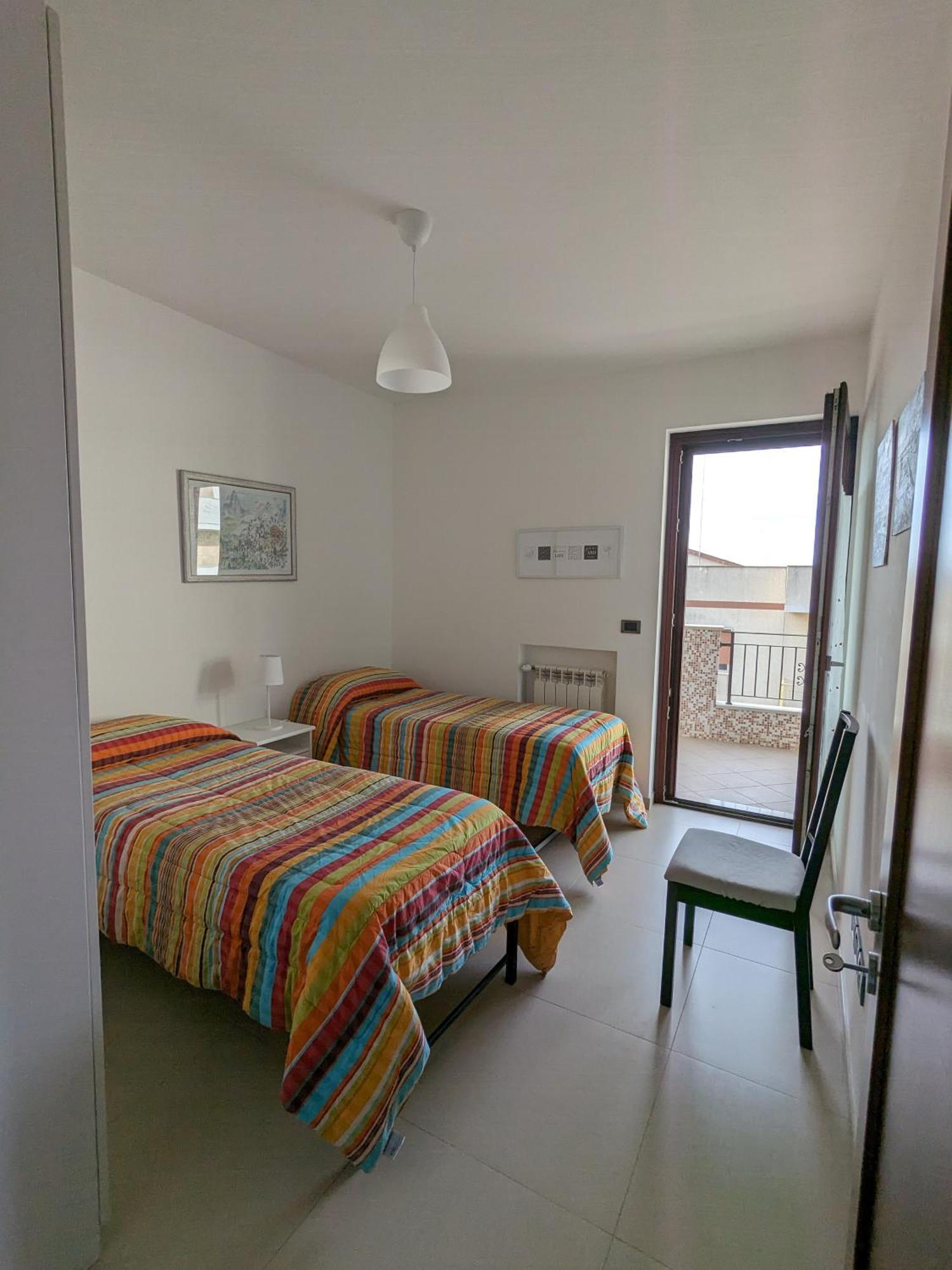 La Casa Dei Due Mari - Large Apartment With Parking Tarent Zewnętrze zdjęcie